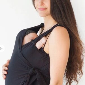 Nesting Days Newborn Baby Wearing Shirt - Size Small